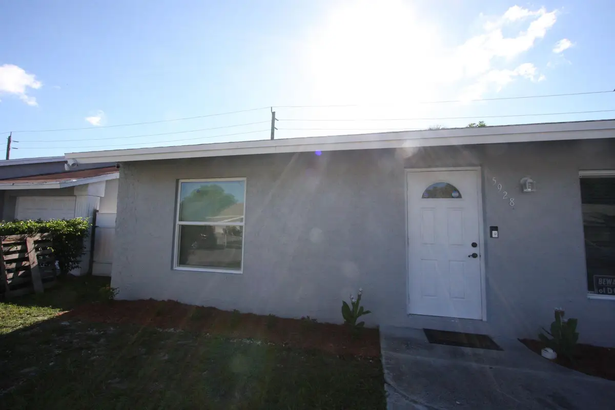 5928 Ithaca Circle W, Lake Worth, FL 33463 - Image #1