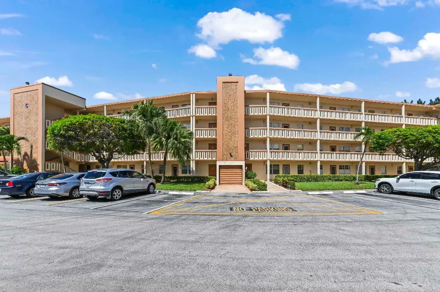 3046 Newcastle C, Boca Raton, FL 33434 - Image #2