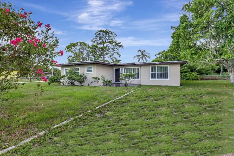 3701 S Avenue, Fort Pierce, FL 34947 - #3