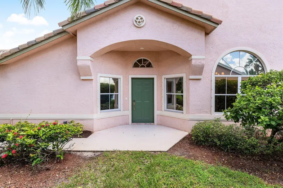 10674 Pelican Drive, Wellington, FL 33414 - Image #3
