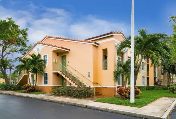 120 Yacht Club 108 Way #108, Hypoluxo, FL 33462