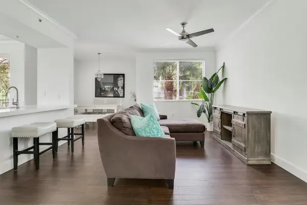 11026 Legacy Drive #201, Palm Beach Gardens, FL 33410