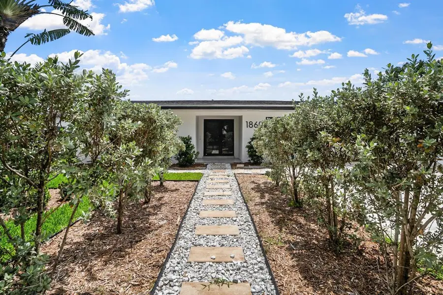 1860 NE 199th Street, Miami, FL 33179 - Image #2