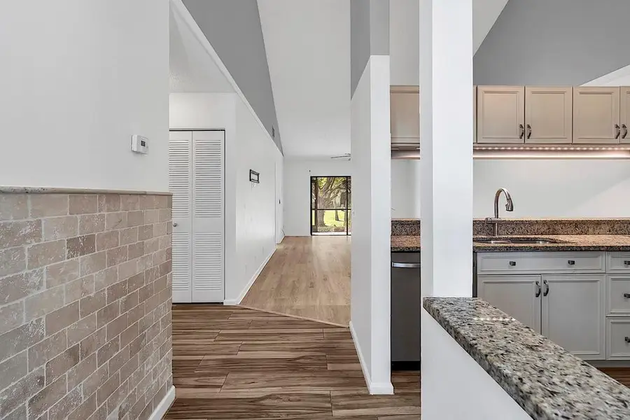 416 Buttonwood Place, Boca Raton, FL 33431 - Image #2