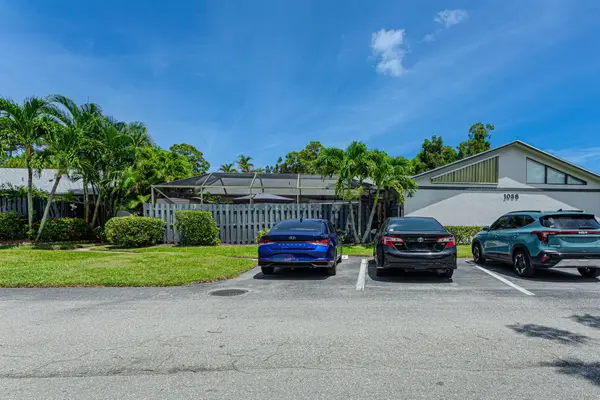 1038 Summit Trail Circle #A, West Palm Beach, FL 33415