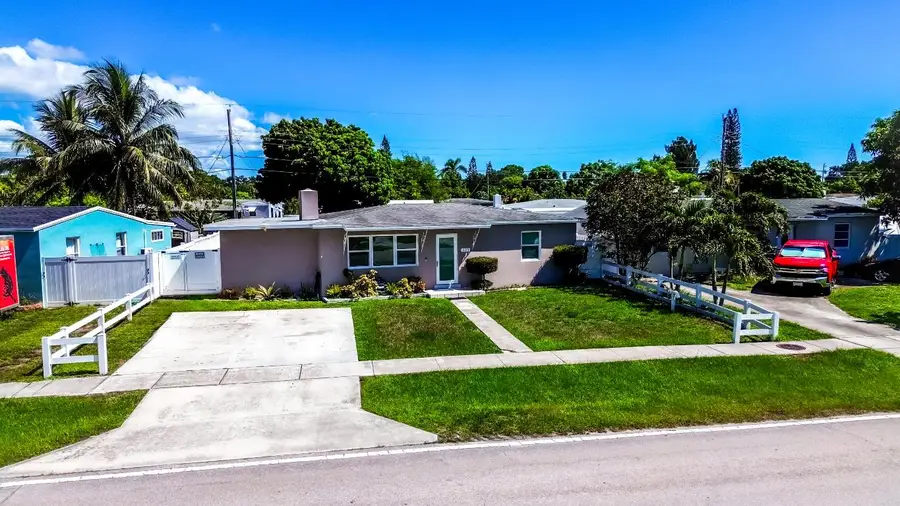 533 Cherry Road, West Palm Beach, FL 33409 - Image #3