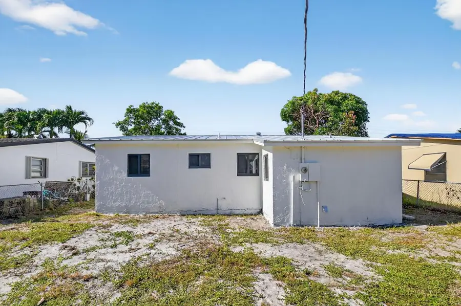 534 W Martin Luther King Jr Boulevard, Boynton Beach, FL 33435 - #2