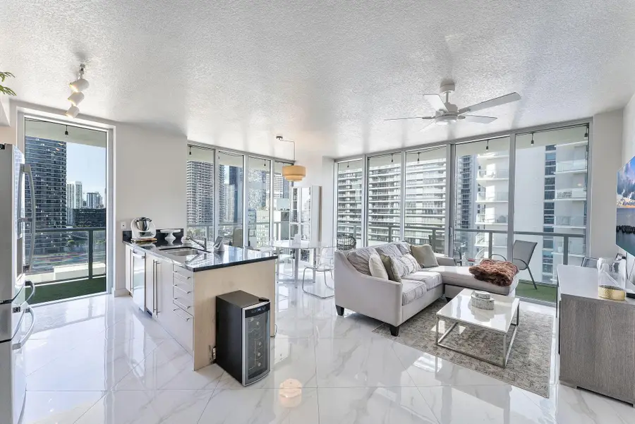 1111 SW 1st Avenue #2420-N, Miami, FL 33130 - Image #2