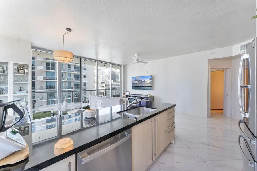 1111 SW 1st Avenue #2420-N, Miami, FL 33130 - Image #3
