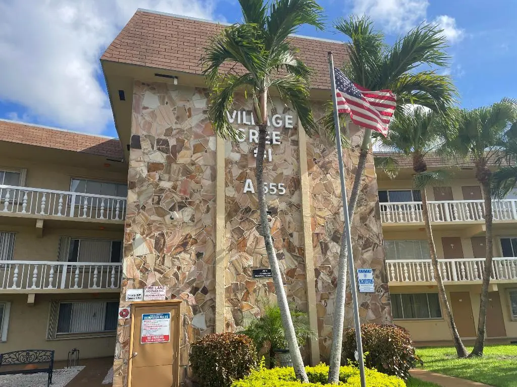 555 Purdy Lane #203, Palm Springs, FL 33461 - Image #1