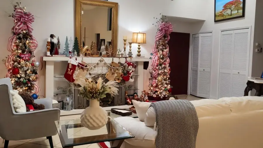 115 Ramblewood Circle, Royal Palm Beach, FL 33411 - Image #2