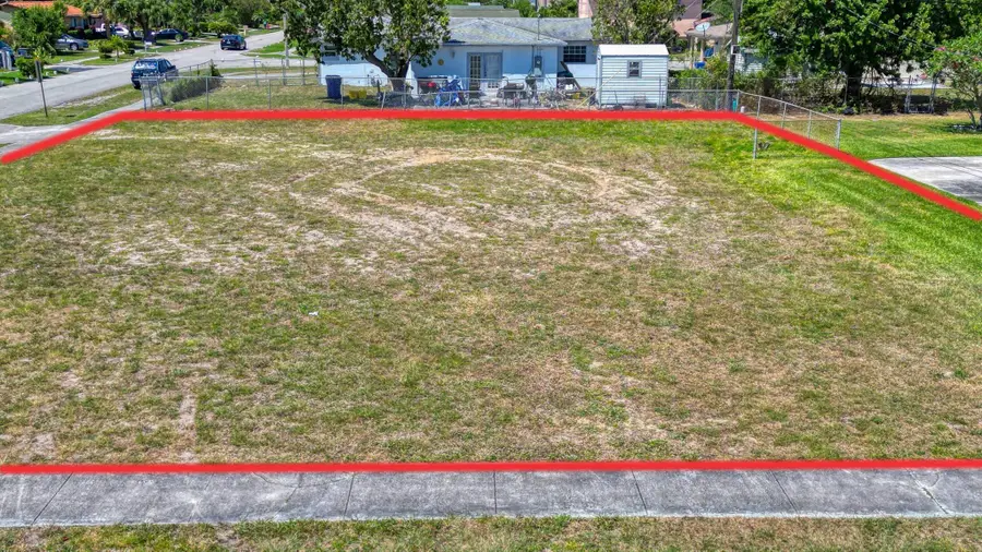 398 W 23rd Street, Riviera Beach, FL 33404 - Image #2