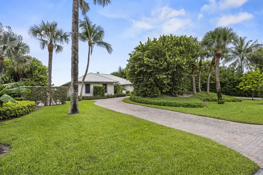 77 N Beach Road, Jupiter Island, FL 33455 - Image #2