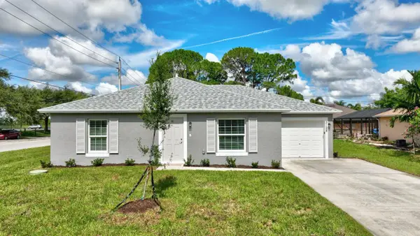 329 SW Ridgecrest Drive, Port St Lucie, FL 34953