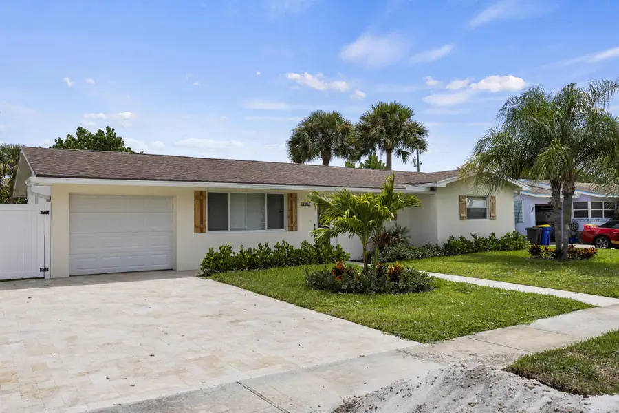 18965 SE Southgate Drive, Tequesta, FL 33469 - Image #2