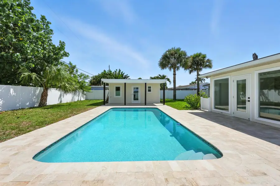 18965 SE Southgate Drive, Tequesta, FL 33469 - Image #3