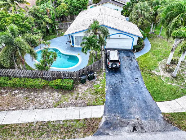 518 Linnet Circle, Delray Beach, FL 33444