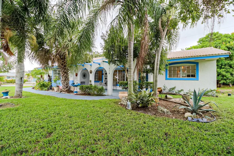 518 Linnet Circle, Delray Beach, FL 33444 - Image #2