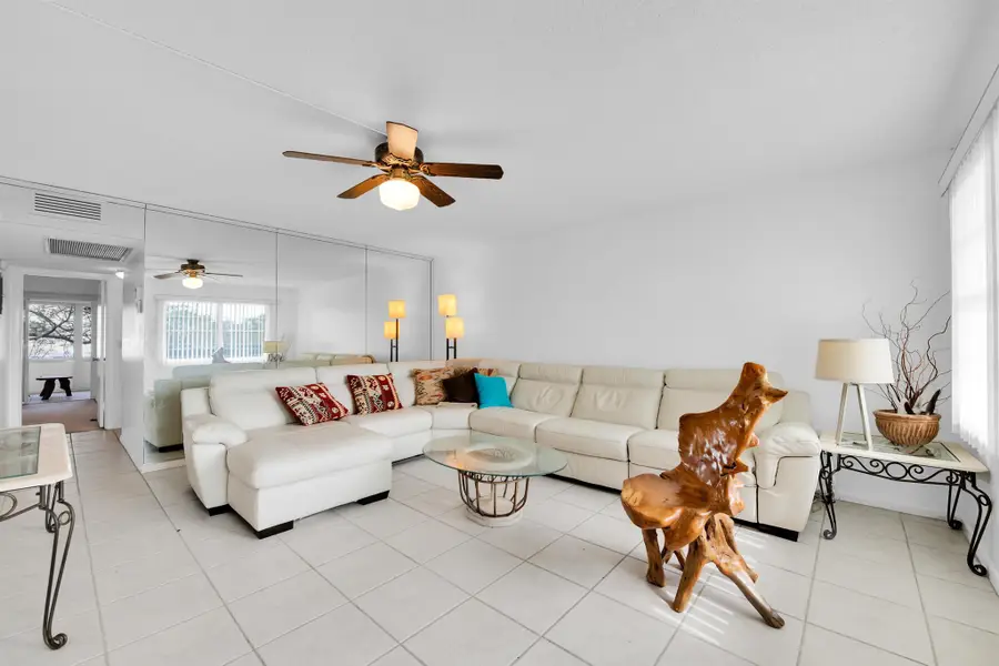 250 Richmond F #250, Deerfield Beach, FL 33442 - Image #2