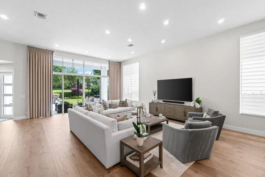 16100 Villa Vizcaya Place, Delray Beach, FL 33446 - Image #2