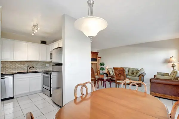 2304 Lake Osborne Drive #10, Lake Worth Beach, FL 33461