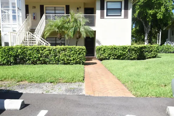 28 Stratford Lane #C, Boynton Beach, FL 33436