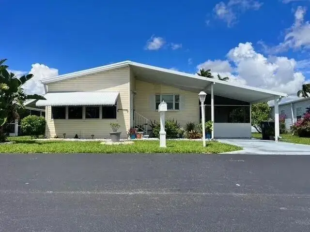 6157 Seashore Dr, #106, Lake Worth, FL 33462 - Image #1