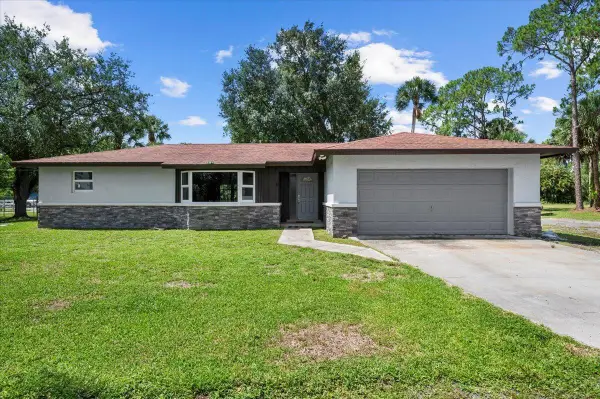 11128 42nd Road N, The Acreage, FL 33411