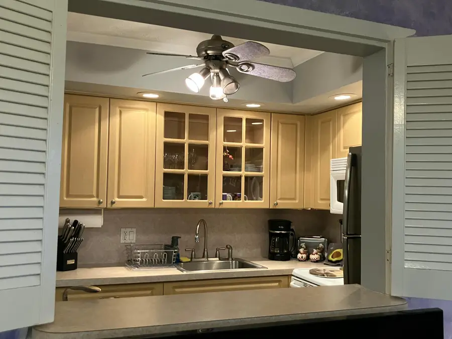 130 Southampton B, West Palm Beach, FL 33417 - #2