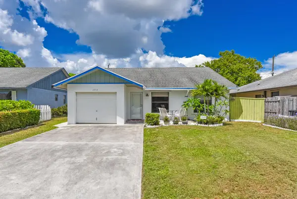 5914 SE Wilsie Drive, Stuart, FL 34997