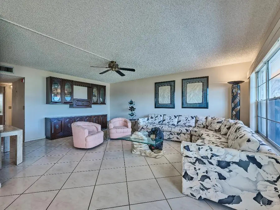 409 Greenbrier B #409, West Palm Beach, FL 33417 - Image #3