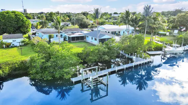 2681 Hinda Road, West Palm Beach, FL 33403