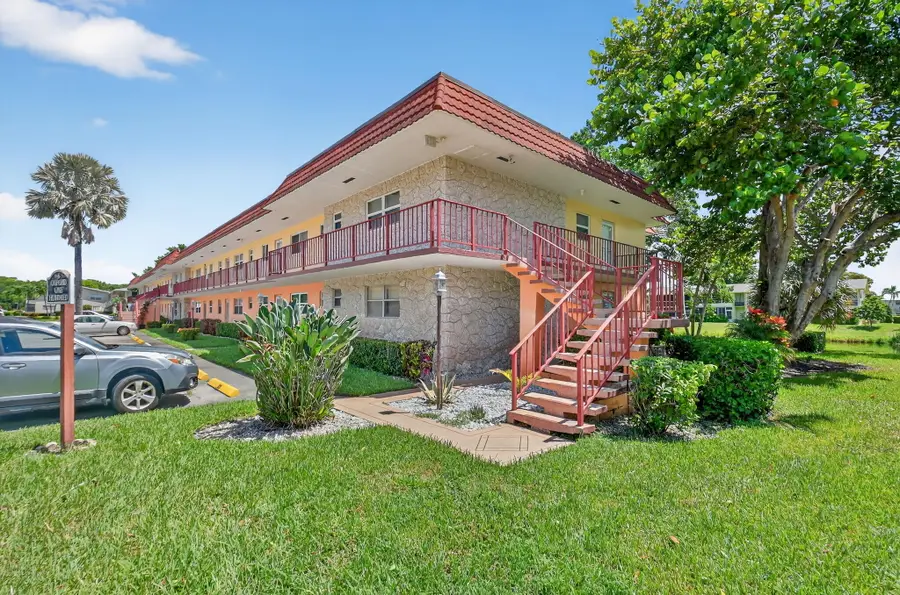 203 Oxford 100, West Palm Beach, FL 33417 - #2