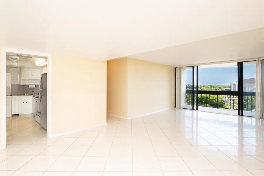 2400 Presidential Way #602, West Palm Beach, FL 33401 - Image #2