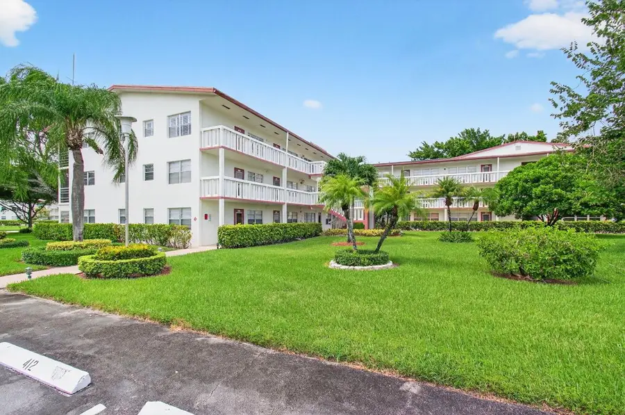 384 Fanshaw J, Boca Raton, FL 33434 - Image #2