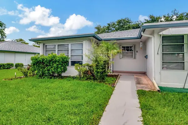 1217 S Drive Way #A, Delray Beach, FL 33445