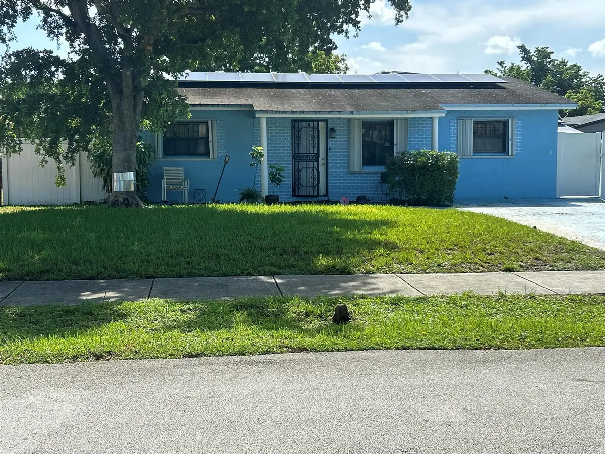 2398 NW 27th Avenue, Fort Lauderdale, FL 33311 - Image #1