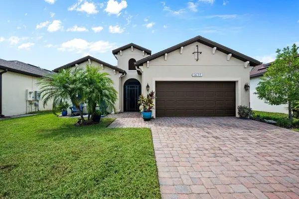 1635 Willows Square, Vero Beach, FL 32966
