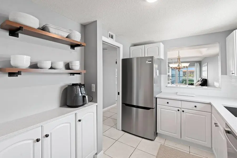 155 Yacht Club Drive #308, North Palm Beach, FL 33408 - Image #2