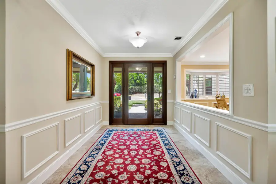 11 Berwick Road Ne, Palm Beach Gardens, FL 33418 - Image #2