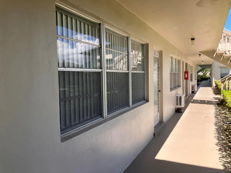 285 Northampton O, West Palm Beach, FL 33417 - Image #2