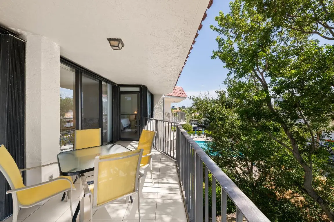 799 Jeffery Street #411, Boca Raton, FL 33487 - Image #1