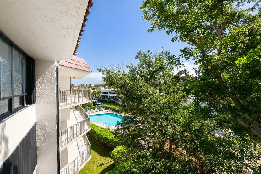 799 Jeffery Street #411, Boca Raton, FL 33487 - Image #2