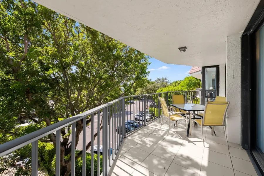799 Jeffery Street #411, Boca Raton, FL 33487 - Image #3