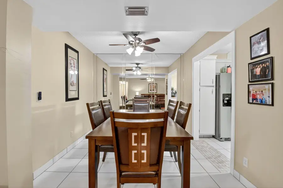 3871 Via Poinciana #404, Lake Worth, FL 33467 - Image #3