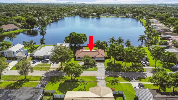 1700 SW 72nd Avenue, Plantation, FL 33317