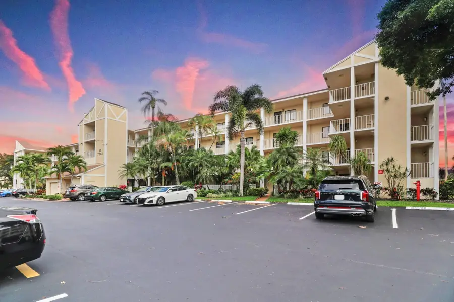 7270 Ashford Place #106, Delray Beach, FL 33446 - Image #2