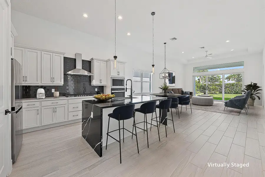 10151 Driftwood Way, Palm Beach Gardens, FL 33412 - Image #2