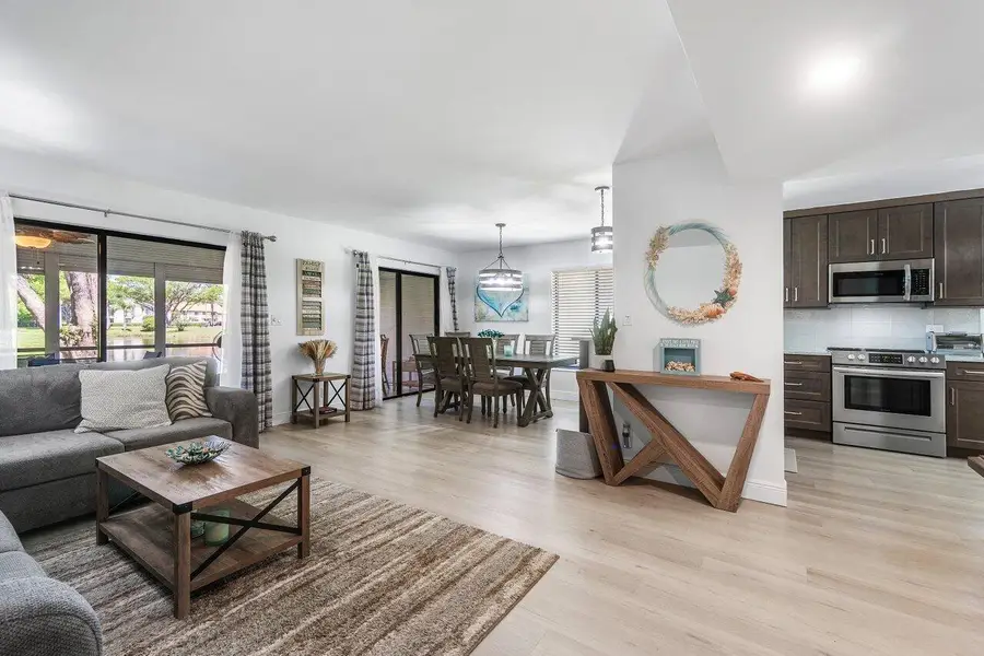 10851 Palm Lake Avenue #102, Boynton Beach, FL 33437 - Image #3