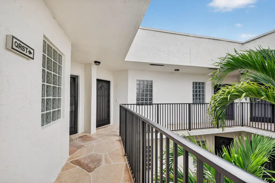 5157 Floria Way #R, Boynton Beach, FL 33437 - Image #2